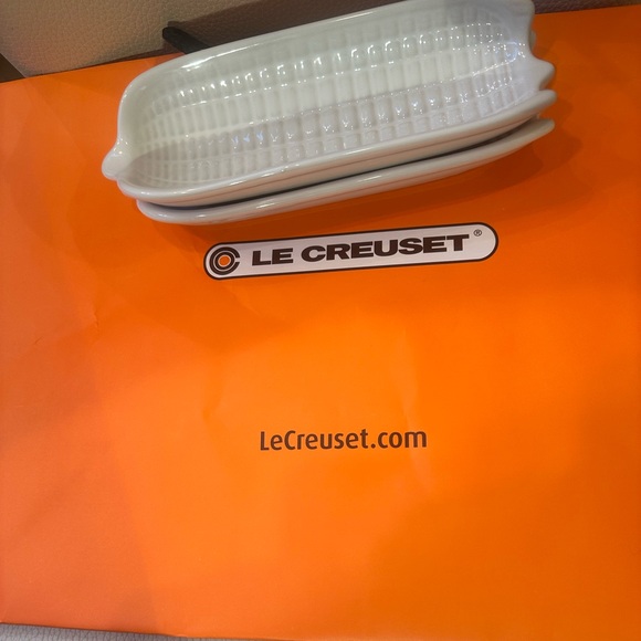 Le Creuset White Corn Dishes NWT Set of 2 Stoneware Sweet Corn on the Cob - Picture 3 of 8